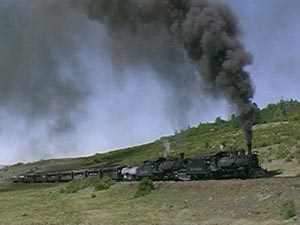 463 and 487 at the second highway crossing, June 2000.