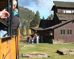 480 departs Tall Timber Resort, 2006 - copyright John McIvor 2008